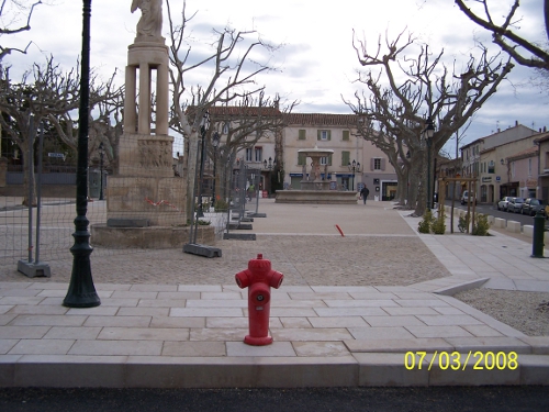 Monument aux Morts après travaux - Place Laugier de Monblan