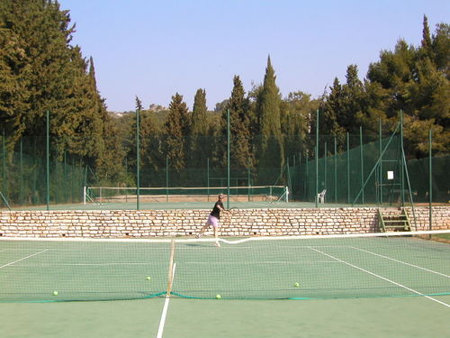 Deux courts de tennis au camping municipal